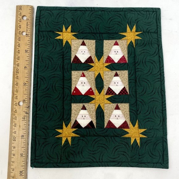 unknown Other - Christmas Santas and Stars Quilted Hot pad or wall hanging